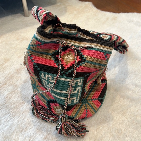 MEDIUM Wayuu Bags /Handmade - Picture 1 of 4